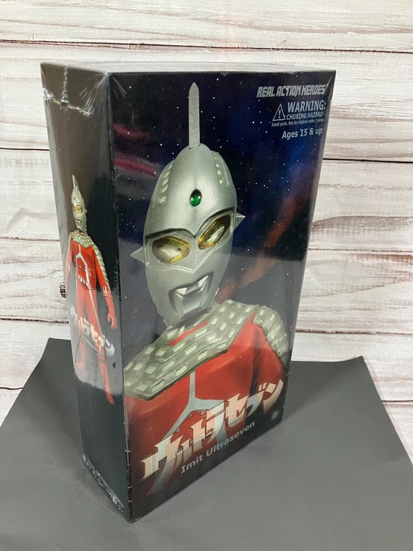 【未開封】メディコム・トイREAL ACTION HEROES ウルトラセブン