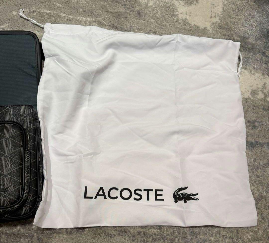 【超美品】新品　LACOSTE ショルダーバッグ《保存袋付き》