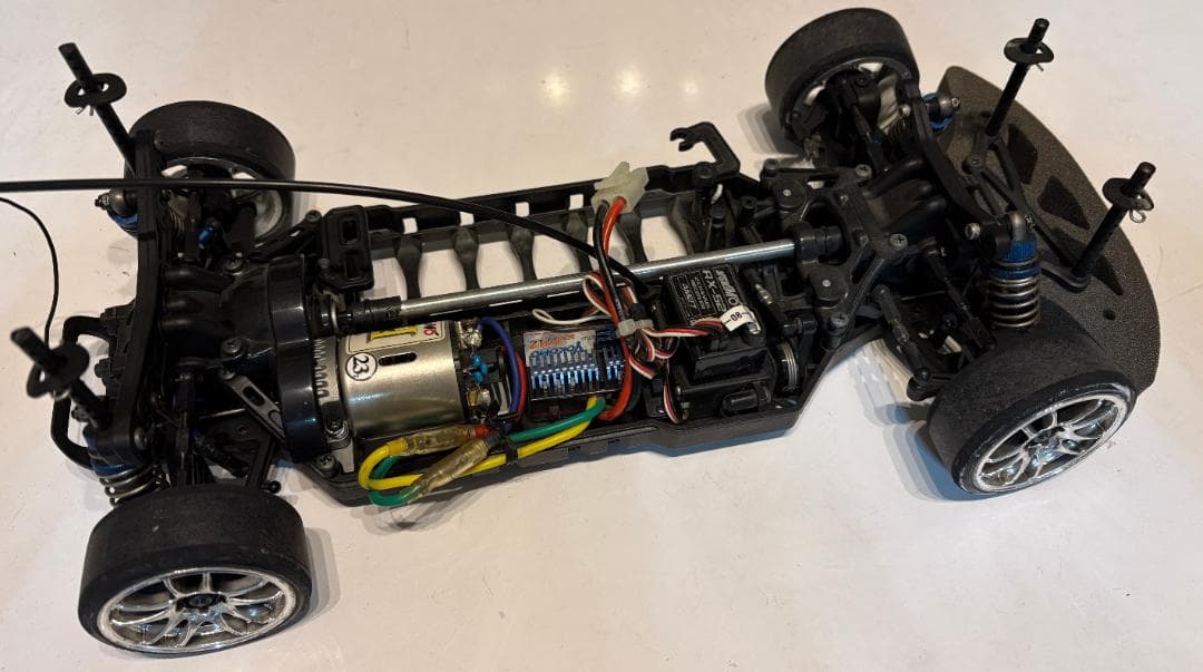 ヨコモ ドリフトパッケージ GT-Rボディ　1/10　受信機無　パーツ有