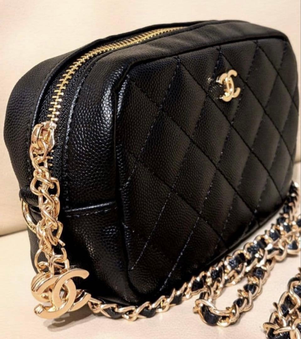 本日限定出品】CHANEL レザーショルダーバッグ ノベルティ - メルカリ