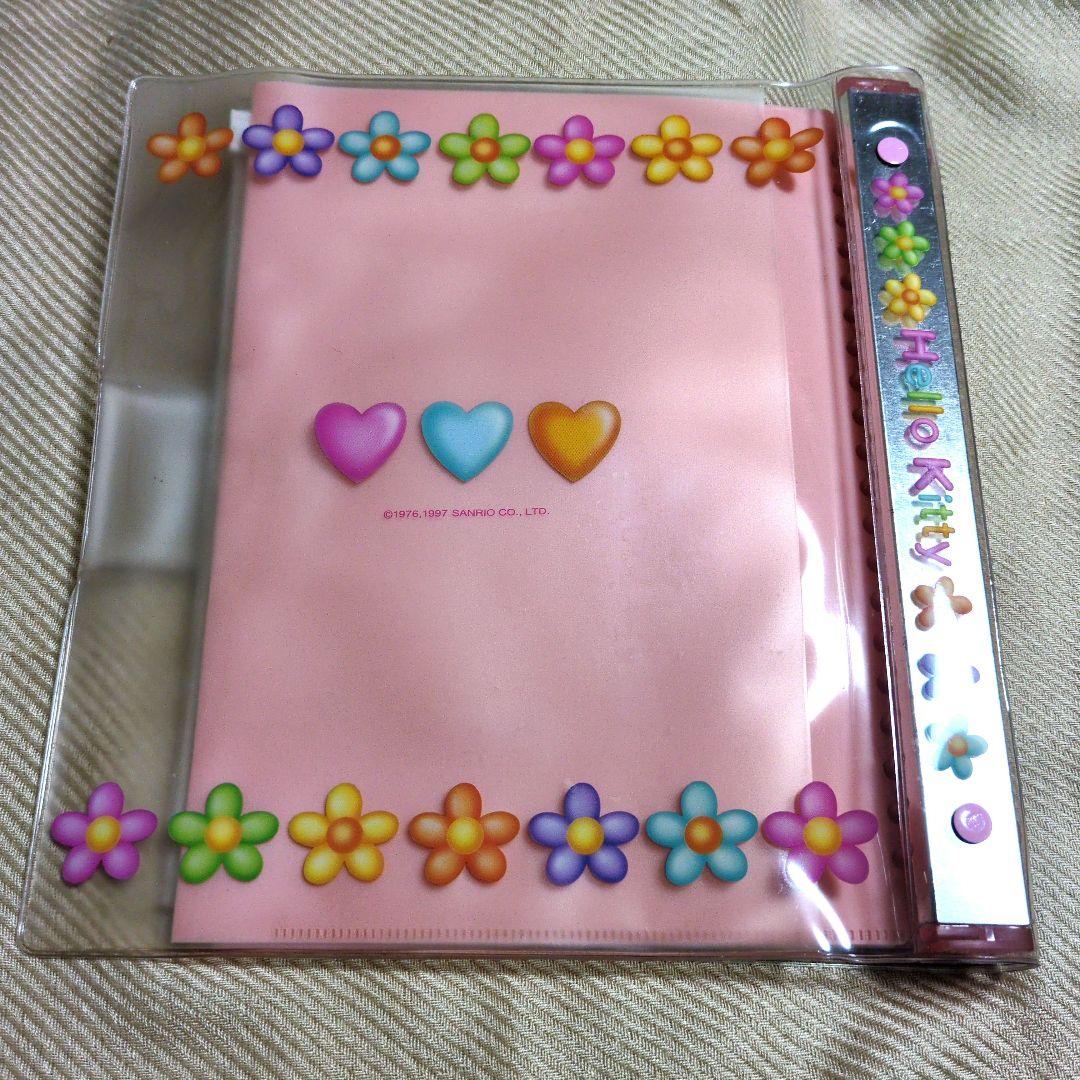 ハローキティ シール付バインダー