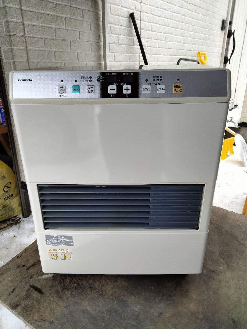 札幌発コロナFF温風石油ストーブ！品番「FF‐4213GS」2014年式中古品⑥ 札幌発コロナFF温風石油ストーブ！品番「FF‐4213GS」2014年式中古品⑪