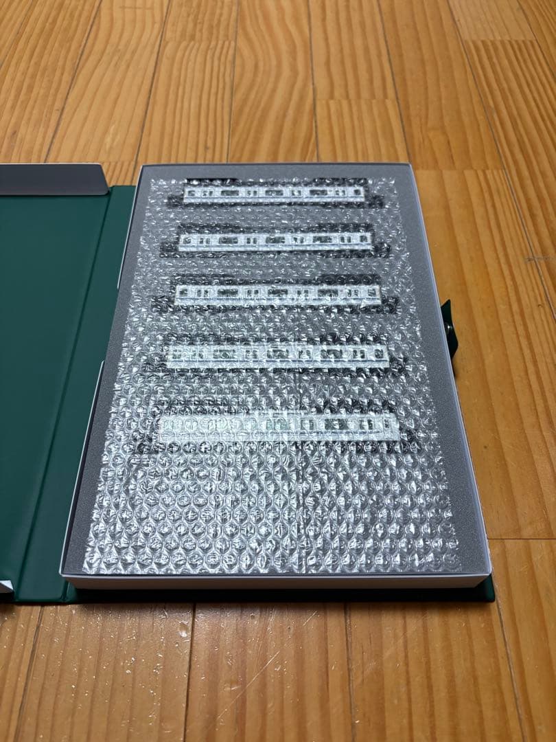 KATO 10-2043 東急5050系4000番台 新幹線ラッピングトレイン