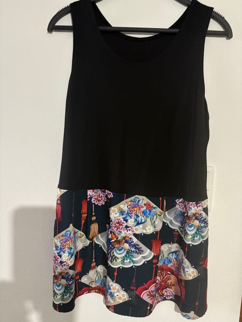 売り切りお値下げ　　ふりふ　　竜宮のお誘い　トップス