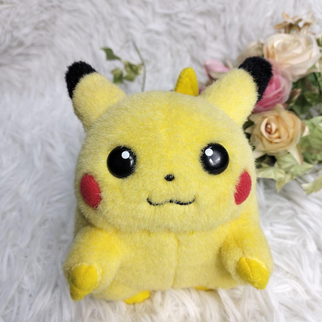 初期ピカチュウ ぬいぐるみ 赤色TOMY