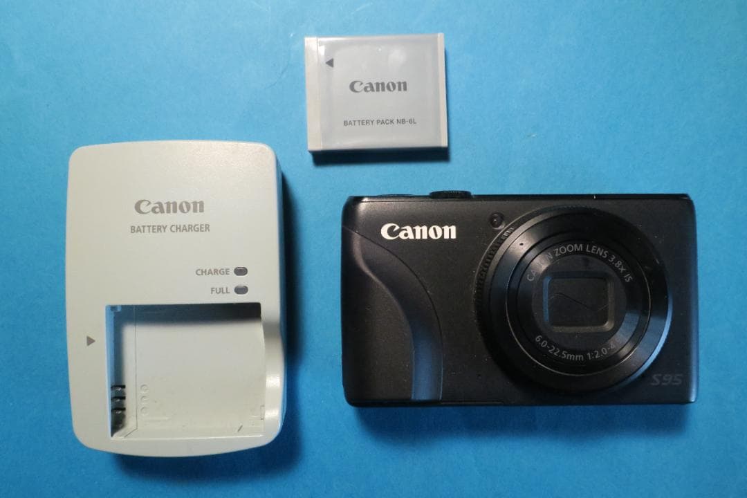 Canon PowerShot S95 コンパクトデジタルカメラ - メルカリ