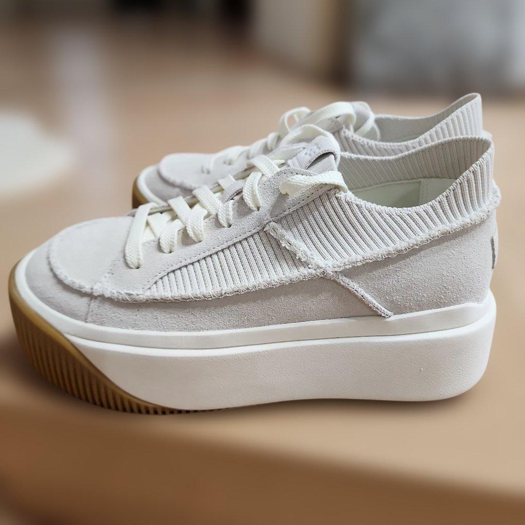 ほぼ新品 UGG EZ-Duzzit Lace ホワイト厚底スニーカー 24cm - メルカリ