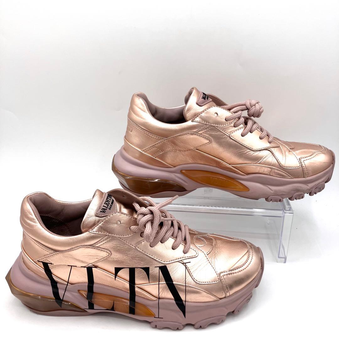 ヴァレンティノガラヴァーニ　スニーカー　24.5cm サイドロゴ メタリック