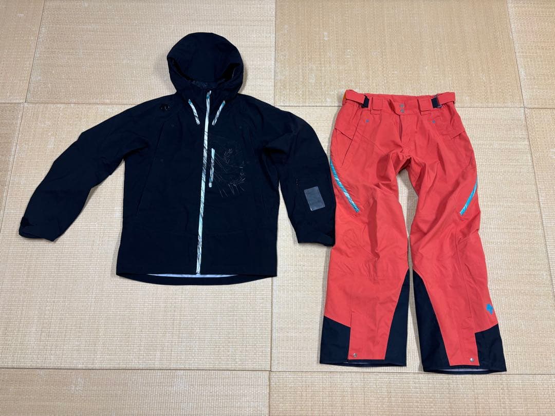 デサント DESCENTE スキーウェア　シェルジャケット　パンツ　 上下セット デサント（DESCENTE）（レディース）スキーウェア スーツ ジャケット