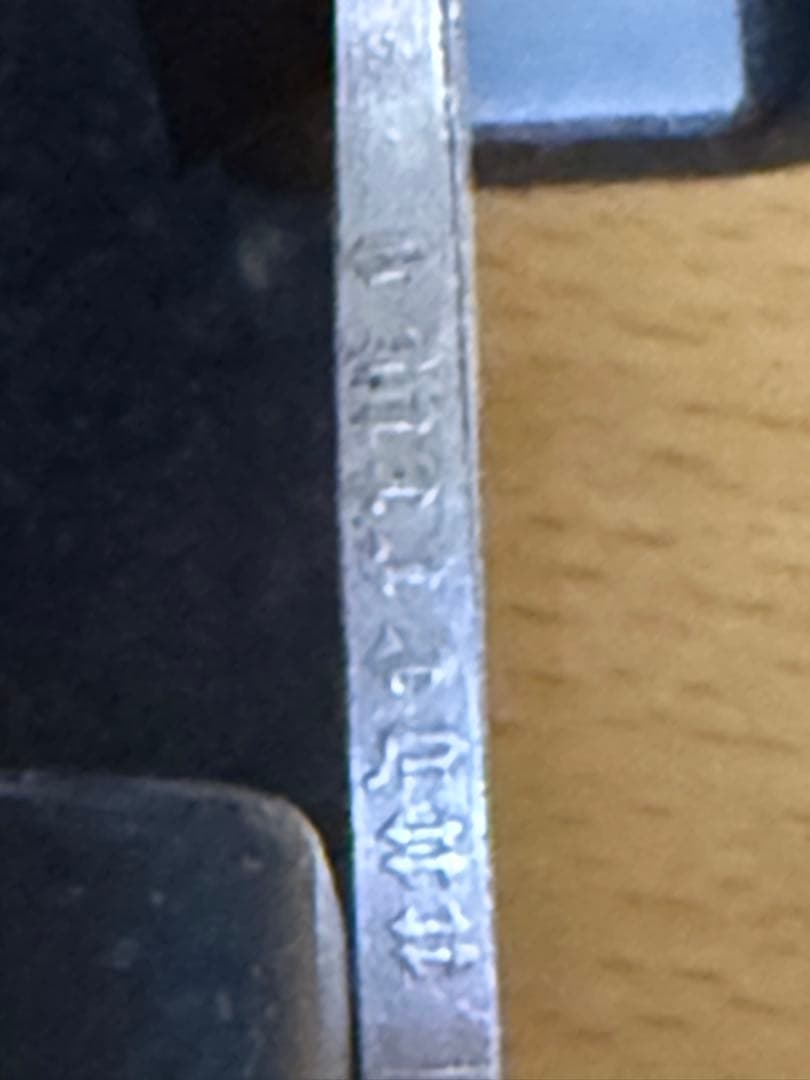 1847年イギリス　ゴシッククラウン　 28.24g 銀貨保証