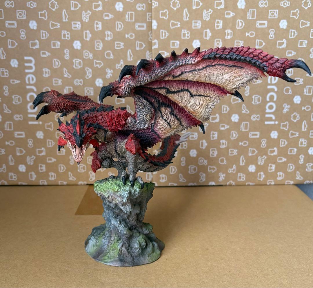 クリエイターズモデル リオレウス リオレウス希少種 モンハン