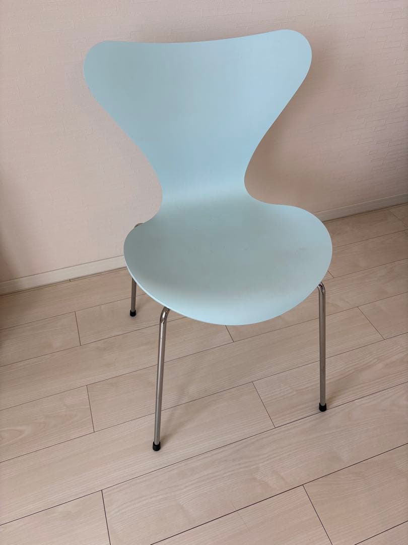 やましな　セブンチェア 限定色アイスブルー FRITZ HANSEN Right Now Delivery SERIES 7 7:14 AM COLOUR EDITION