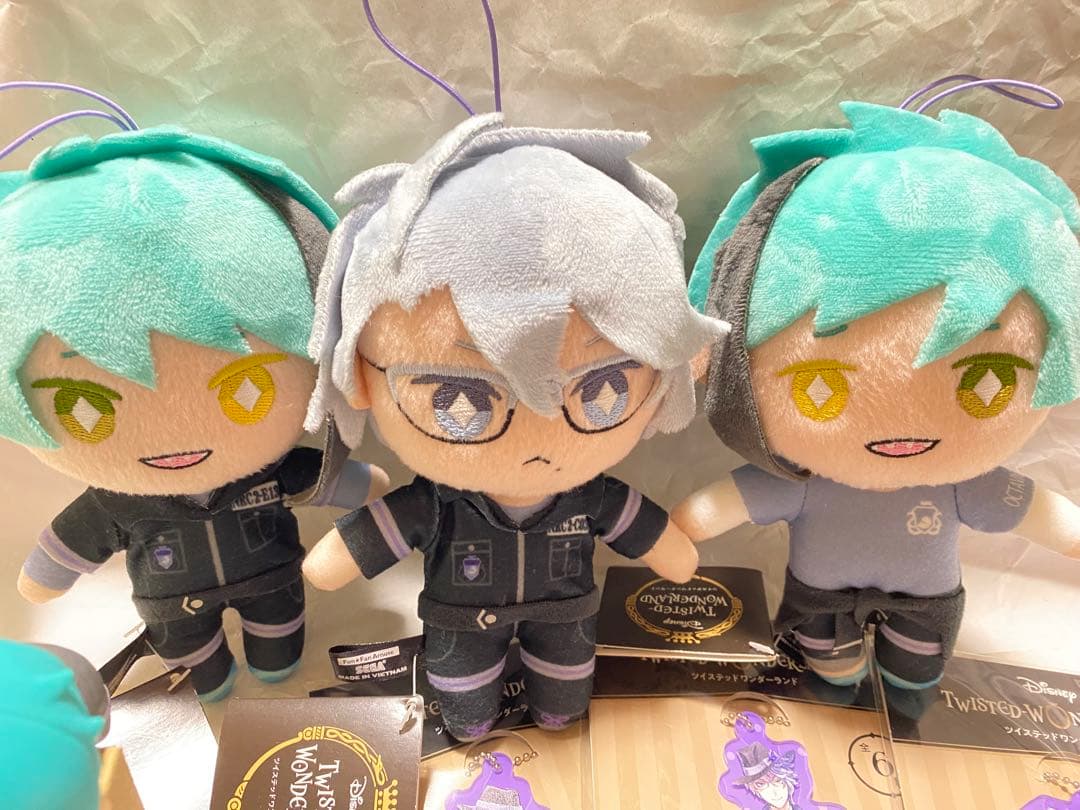 ツイステ　オクタヴィネル寮　EXぬいぐるみ　他　アズール　ジェイド　フロイド