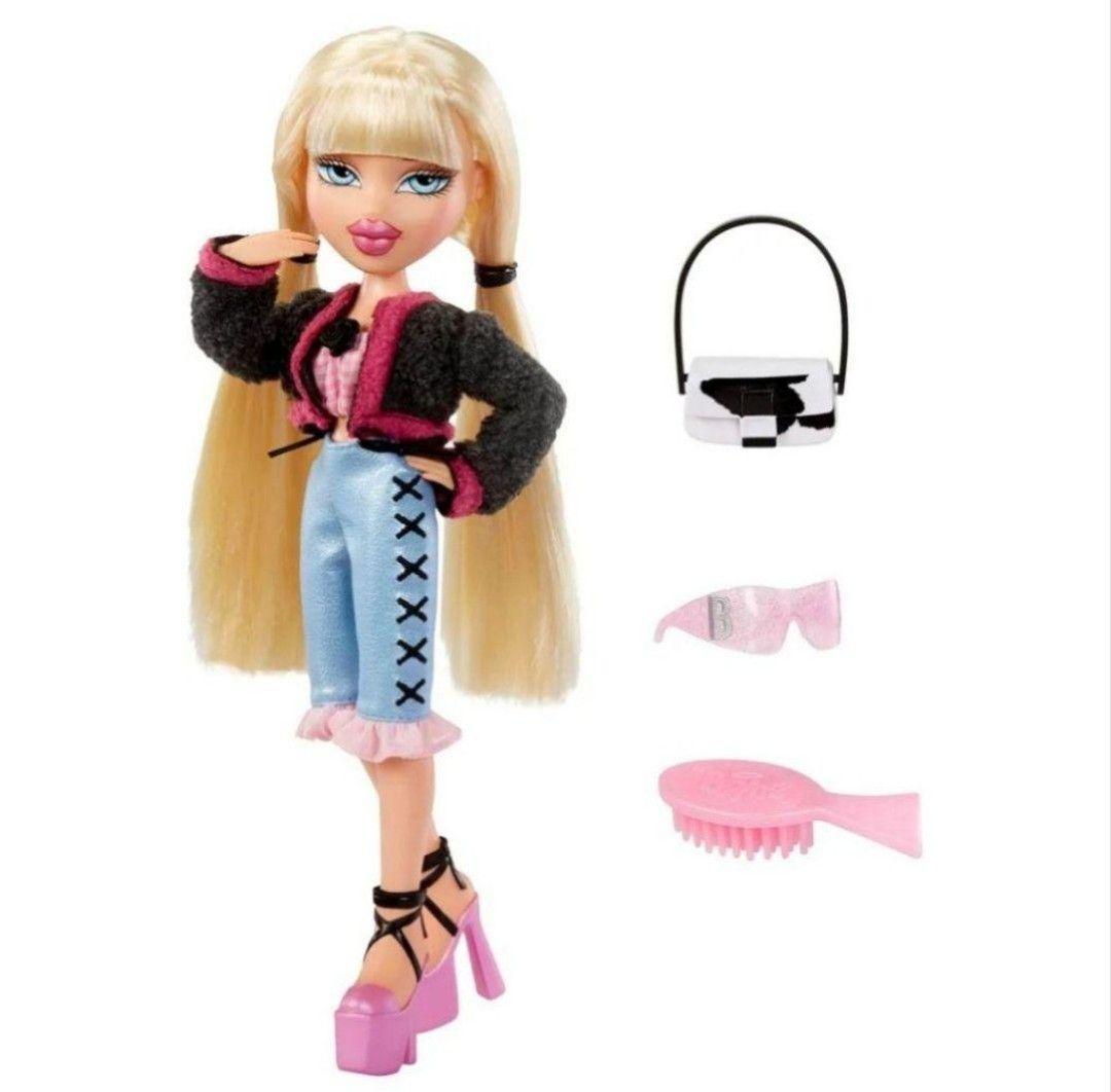 ブラッツ　Bratz ゴーイングアウト!　人形　3体セット ファッションドール