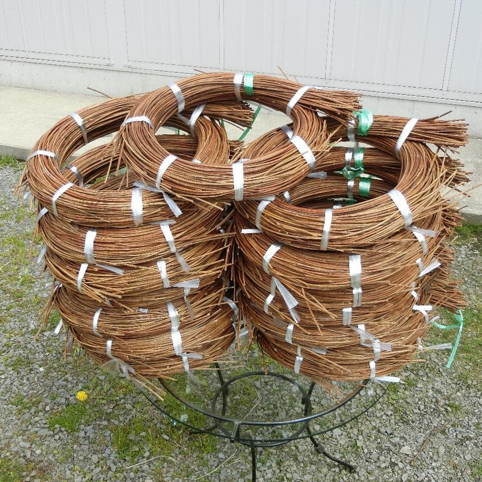 黄色いくまさん様専用 青森岩木山採取 あけび蔓 150cm～ 15kg 1 - メルカリ