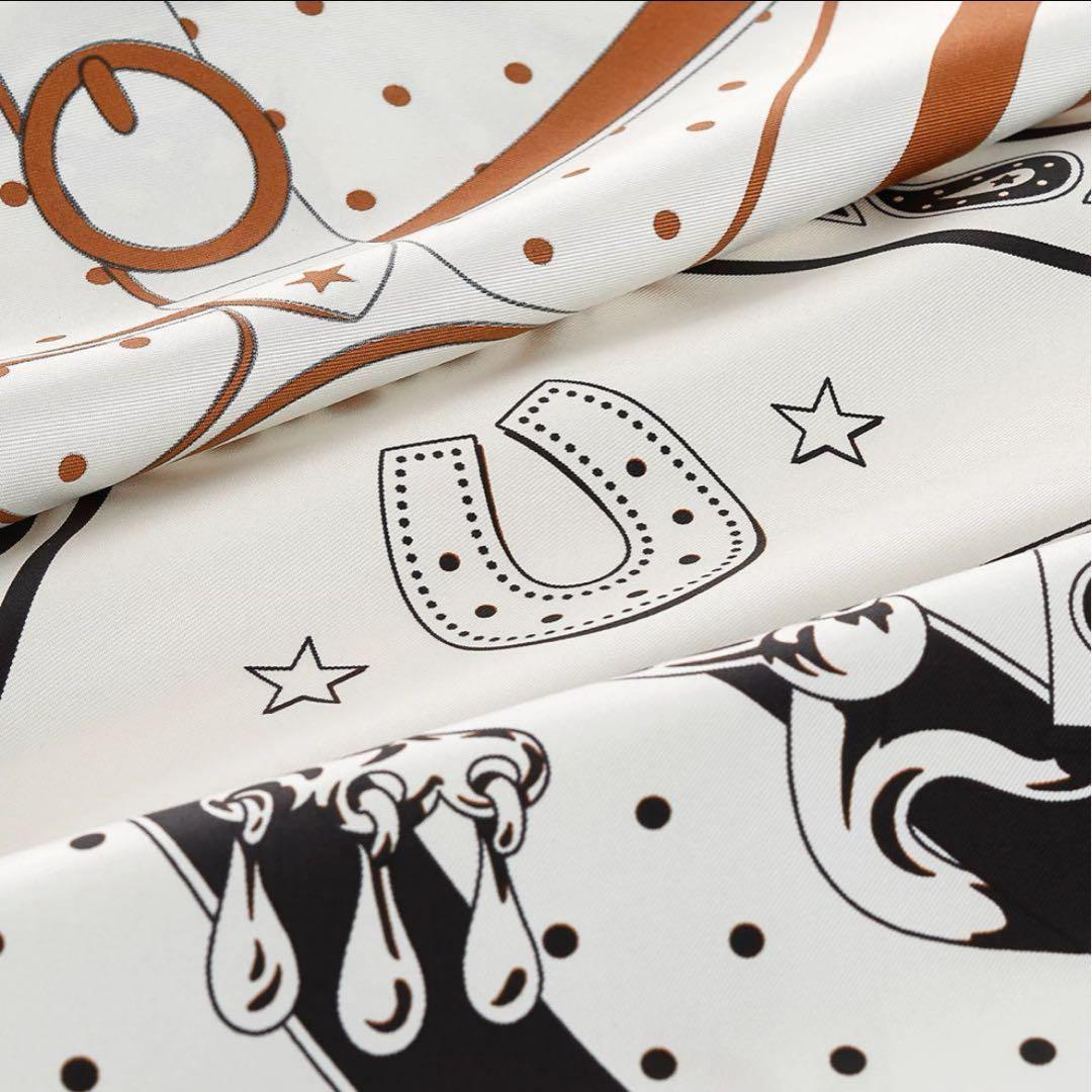 【新品未使用】エルメス カレダブルフェイス 140 《朝の散歩・バンダナ》