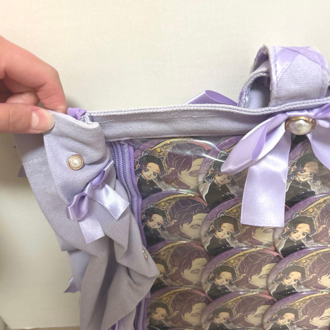 鬼滅の刃 胡蝶しのぶ 原画展缶バッジ＆痛バック - メルカリ