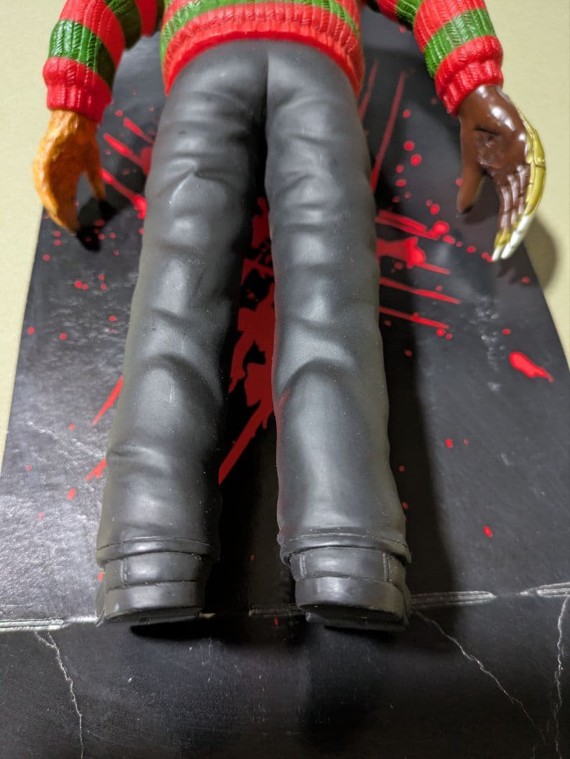 エルム街の悪夢　フレディクルーガー　ソフビ　フィギュア　１３日の金曜日