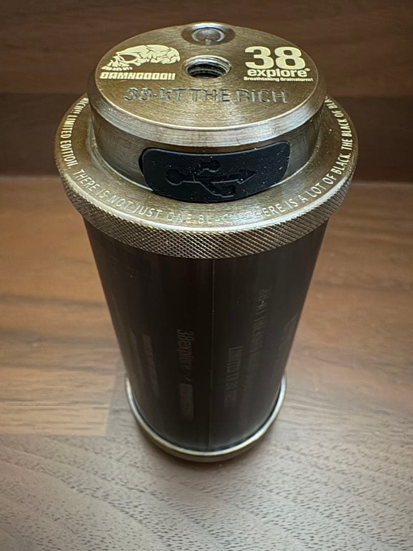 DAMNGOOD 38-KT THE KURO RICH 38灯 - メルカリ