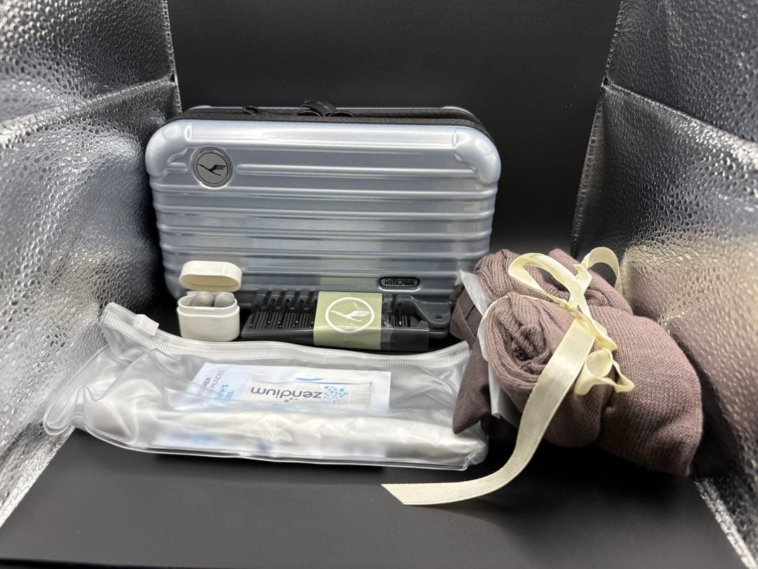未使用 リモワ RIMOWA アメニティ ルフトハンザ航空 ファーストクラス