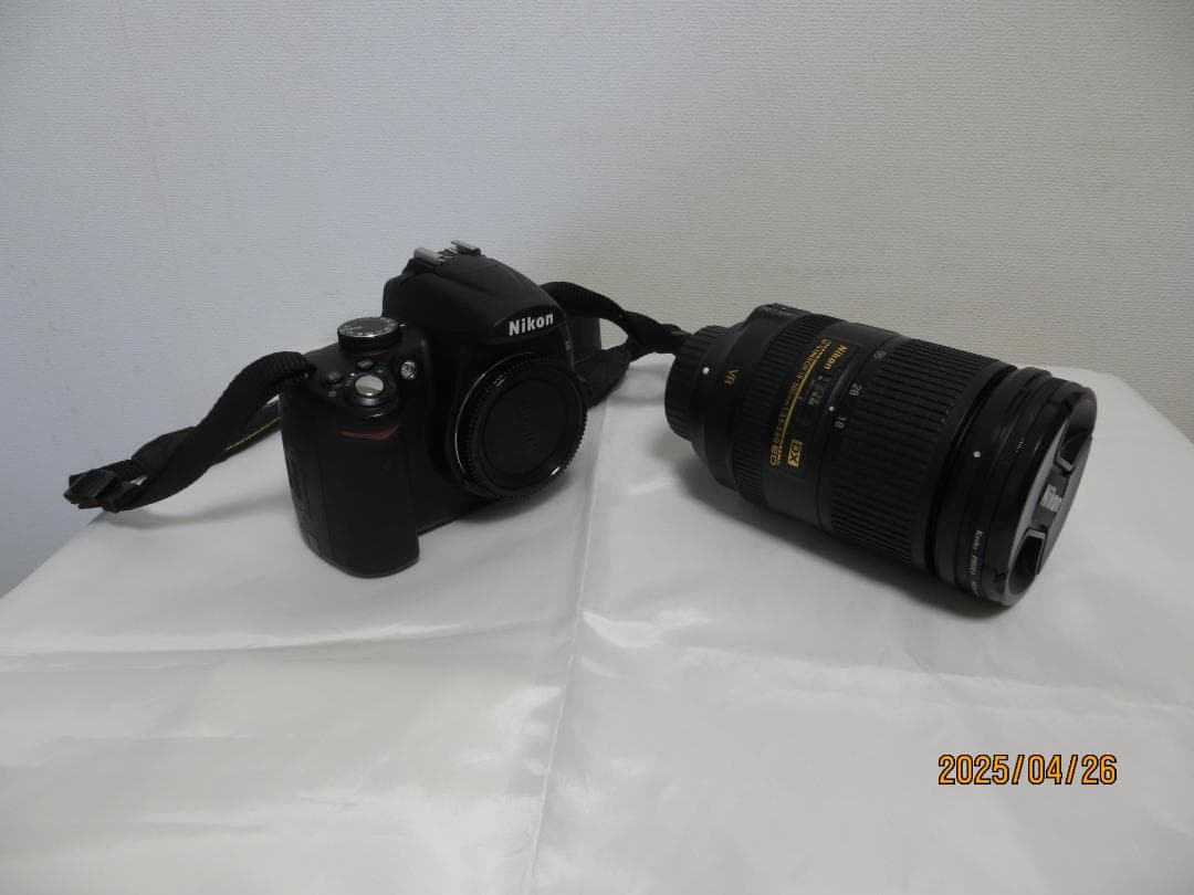 Nikon デジタル一眼レフカメラ D5000 18～300mmレンズセット ニコン（Nikon） Nikon D5000 ダブルレンズキット デジタル 一眼レフ