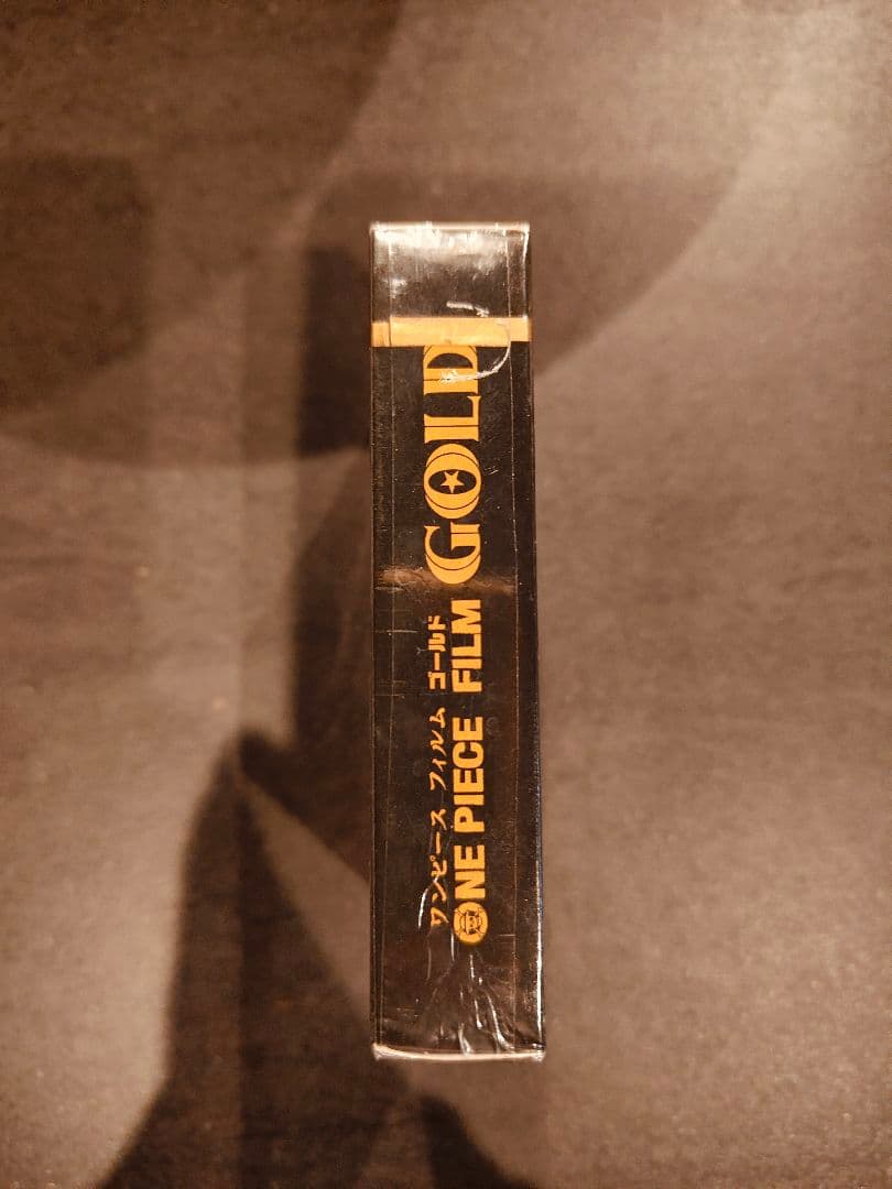 ONE PIECEトランプ 新品未開封 ゴールド入場者特典 - メルカリ