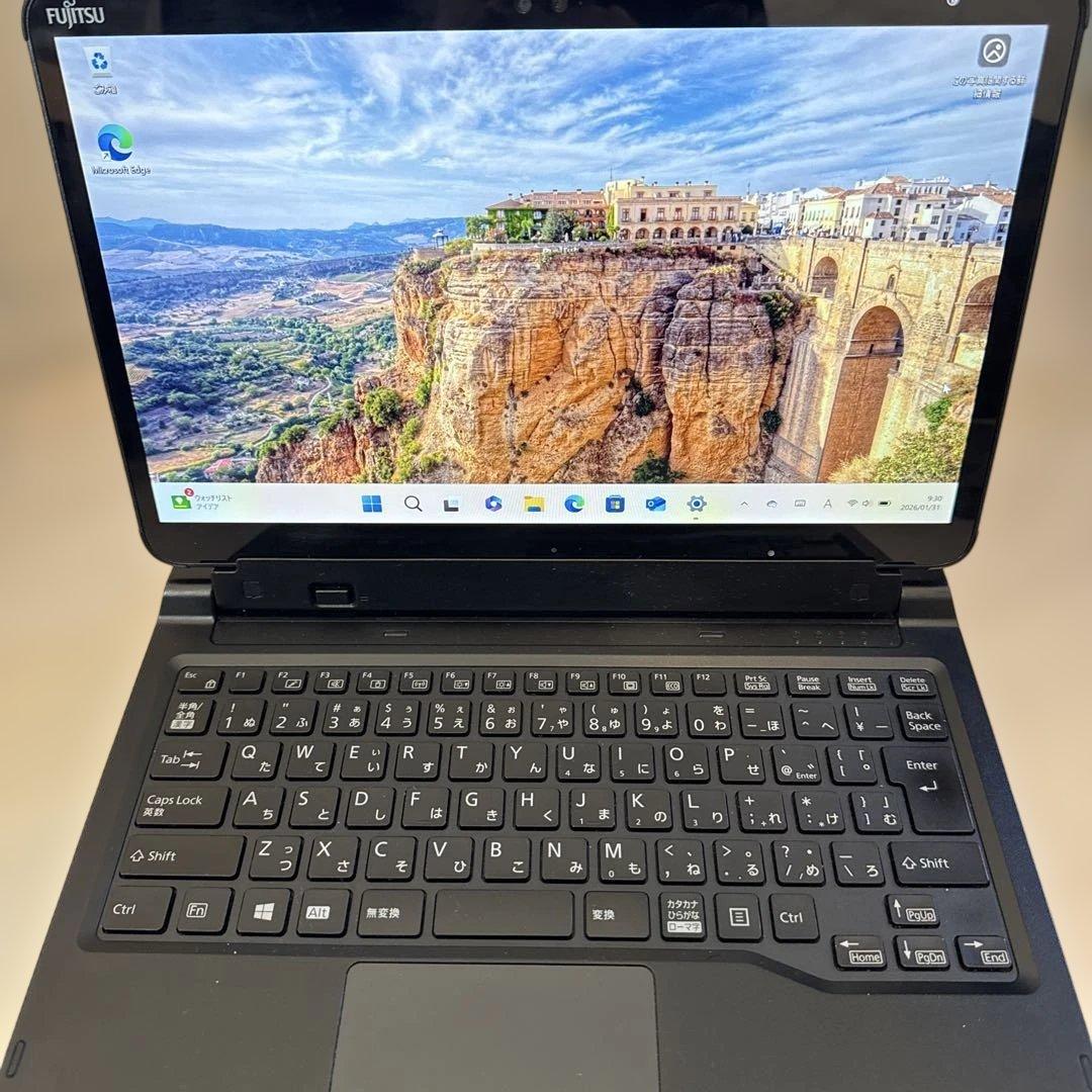 良品】第10世代 i3 富士通 ARROWS Tab Q7310 Win11 - メルカリ