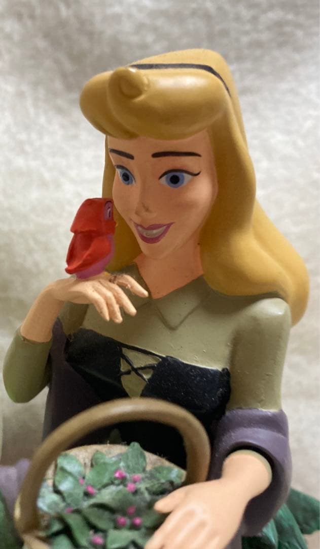眠れる森の美女 オーロラ姫 スノードーム スノーグローブ 置物