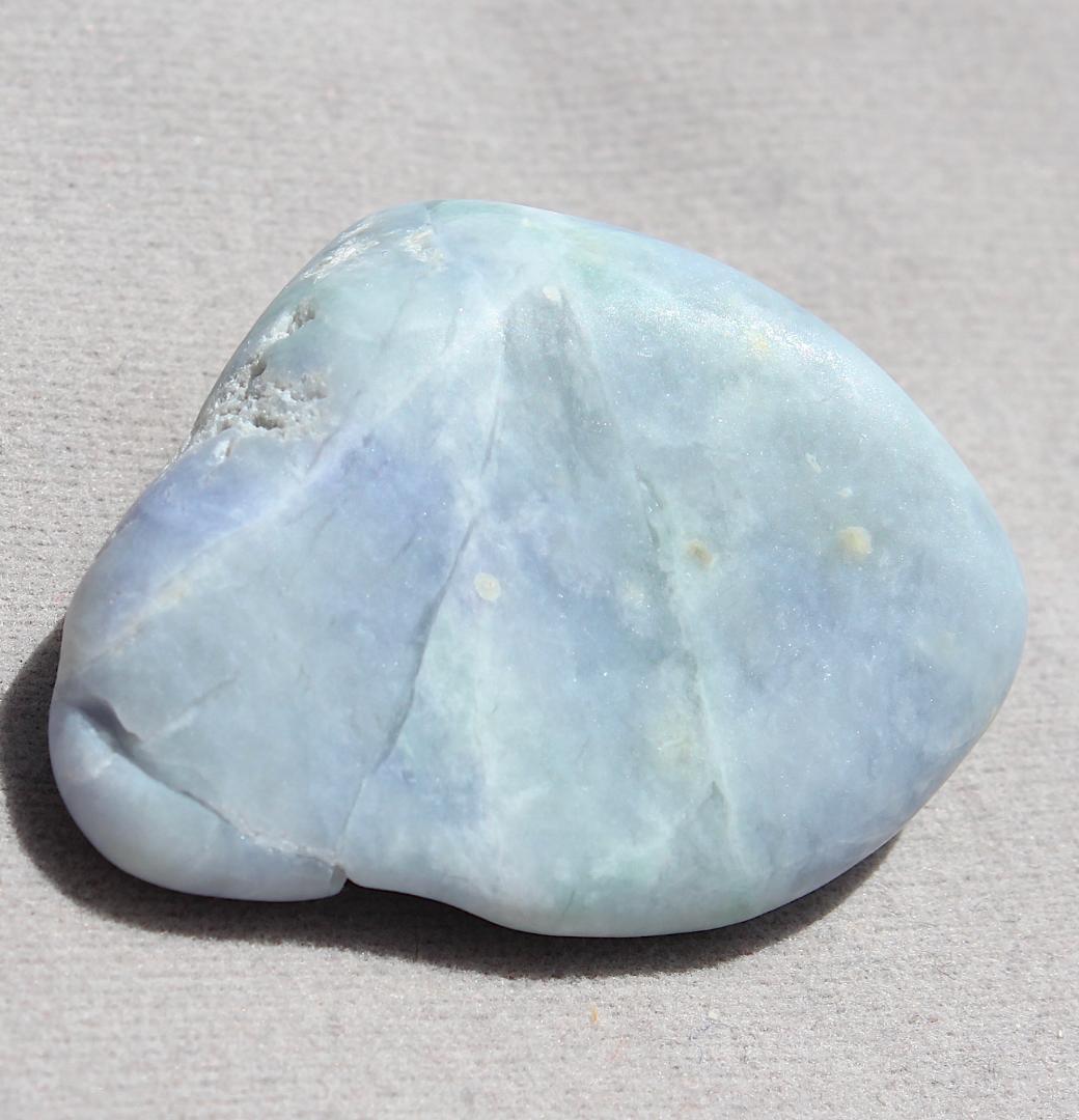 ［超綺麗］多色系 糸魚川翡翠 ラベンダー翡翠 原石 31.0g