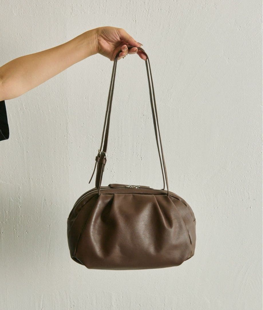 【イアパピヨネ】《本革/430g》コロンボストンバッグ