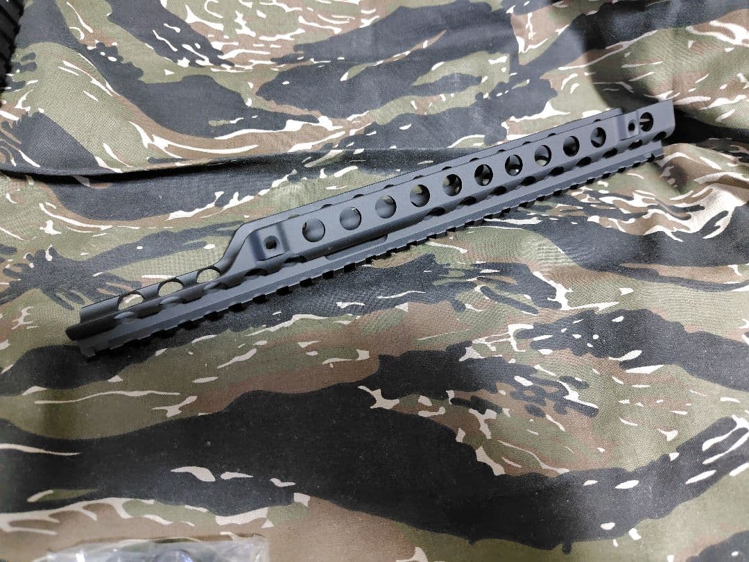 マッドブルエアソフト Daniel Defense公認 RIS II