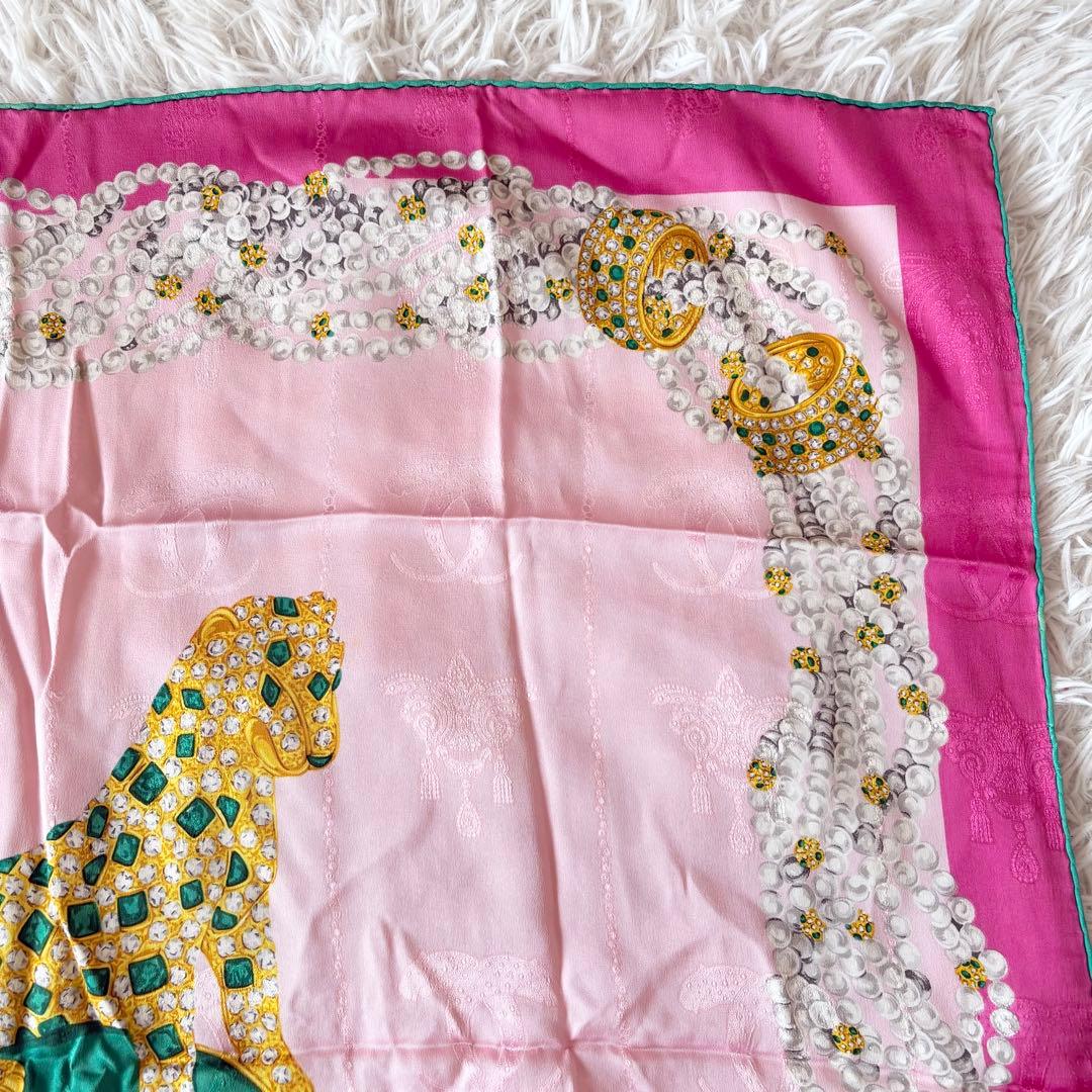 カルティエ パンテール ヒョウ柄 シルクスカーフ ピンク 箱付