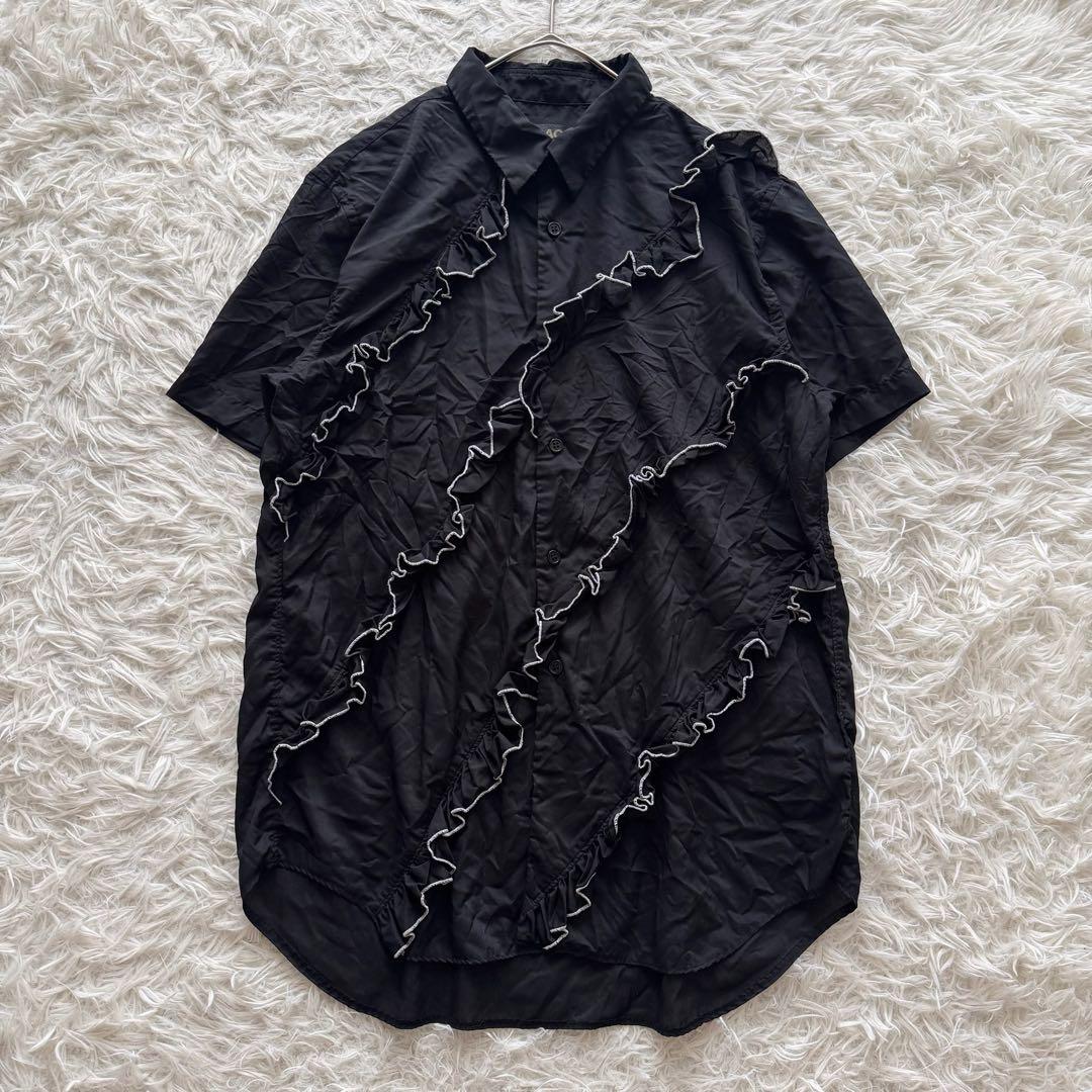 【ブラックコムデギャルソン】AD2015　シャツ　黒　M フリル　ポリ縮 コムデギャルソン オムプリュスCOMME des GARCONS HOMME PLUS 裾フリル