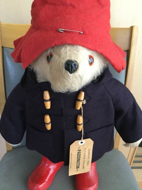 パディントンベアのぬいぐるむ