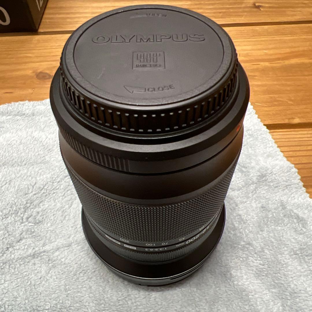 オリンパス　M.ZUIKO 12-200mm f3.5-6.3