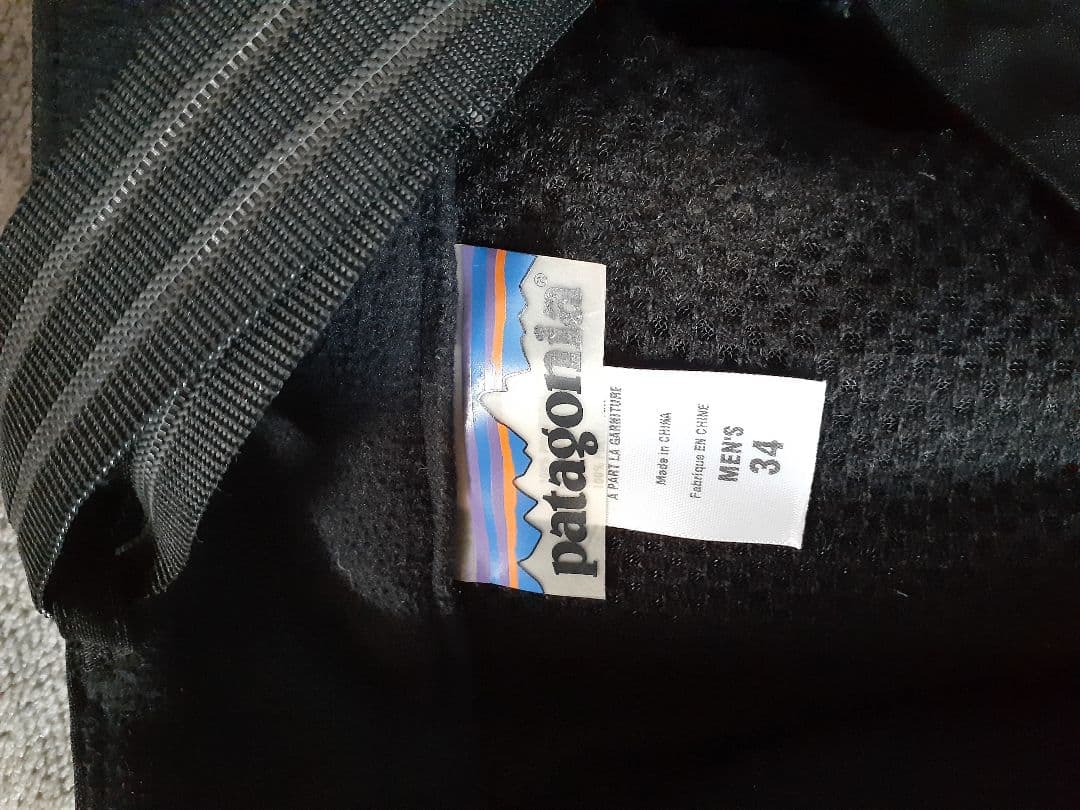 パタゴニア、バックカントリー用雪山パンツに。サイド両開き。ほとんど