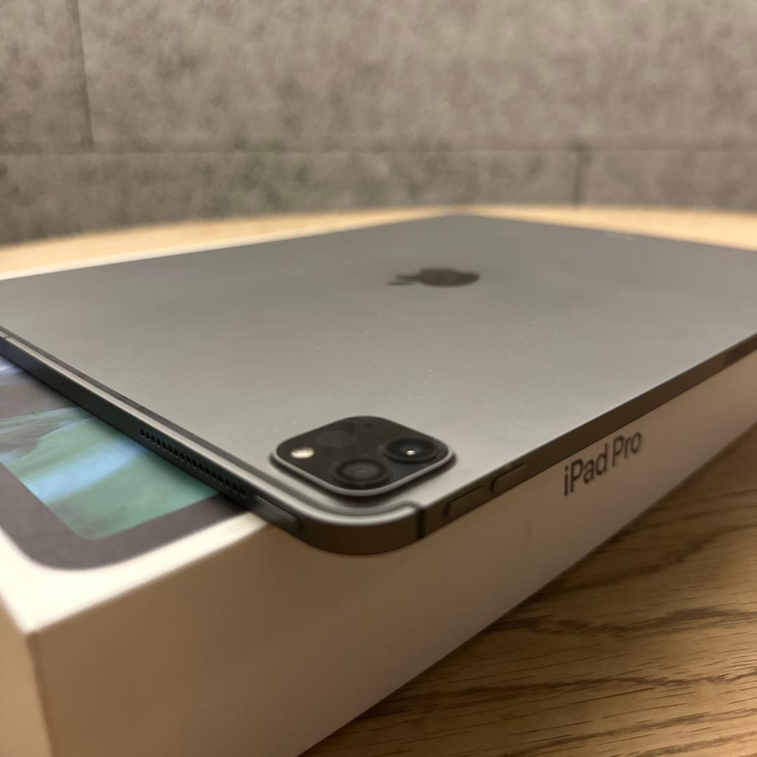 I*n様 iPad Pro 第4世代 12.9inch Wi-Fi + Cell