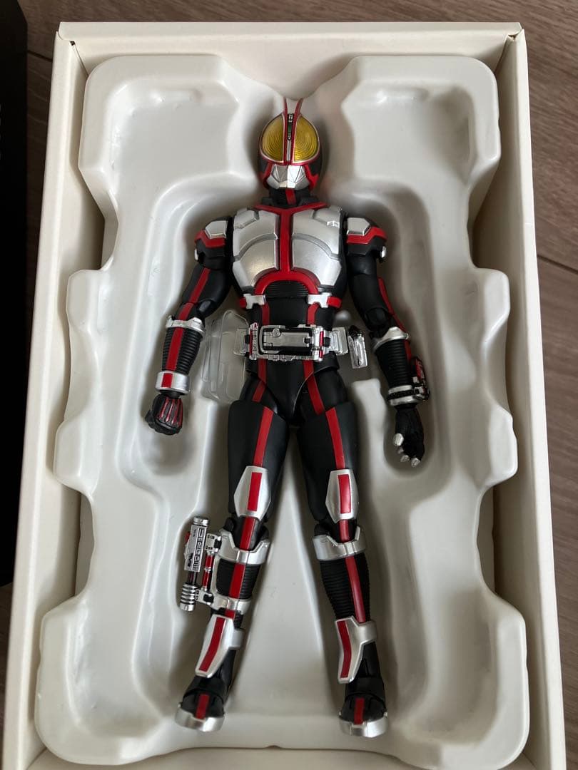 真骨彫　仮面ライダーファイズ　555