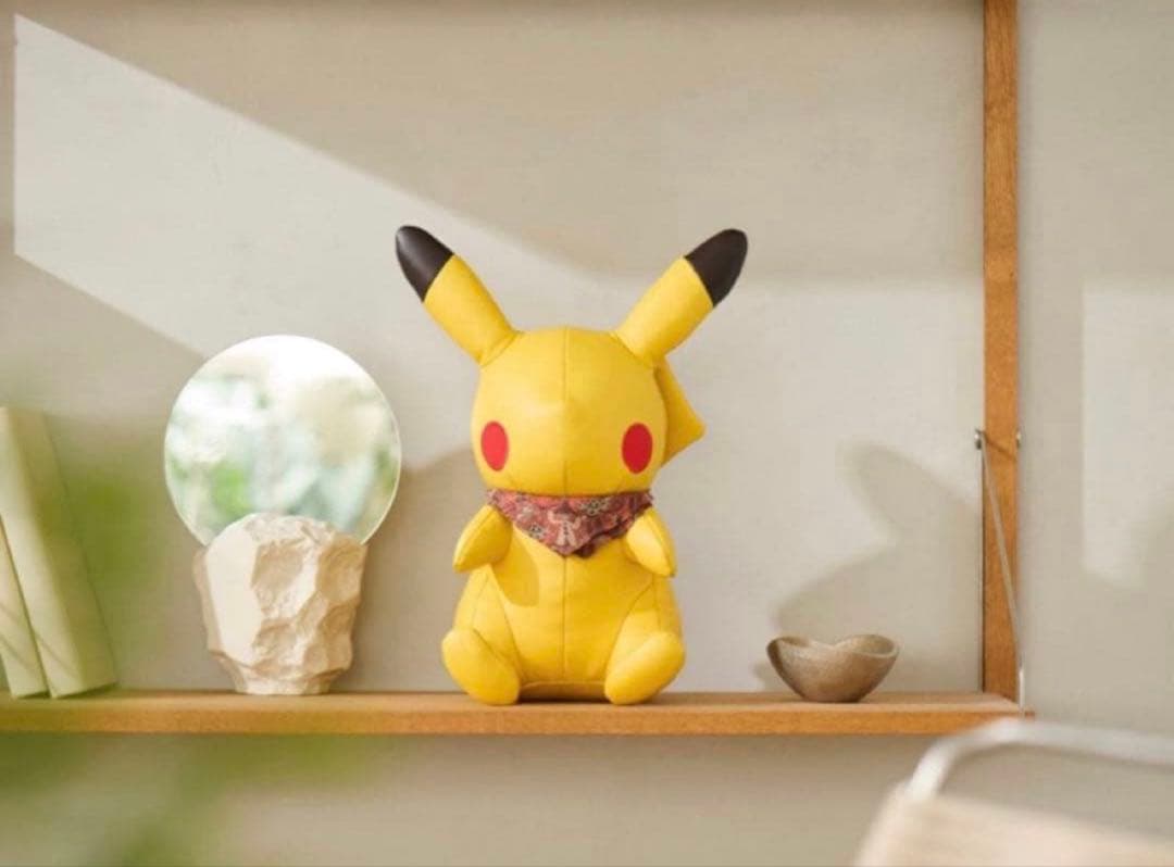 本革のピカチュウ Run Run ! Desert - メルカリ