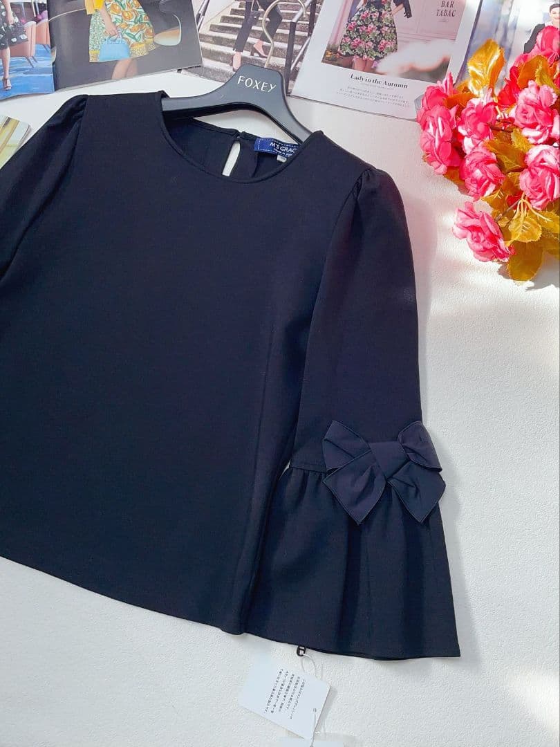 《めっく》《新品》 エムズグレイシー お洒落✳️ トップス☀✳️