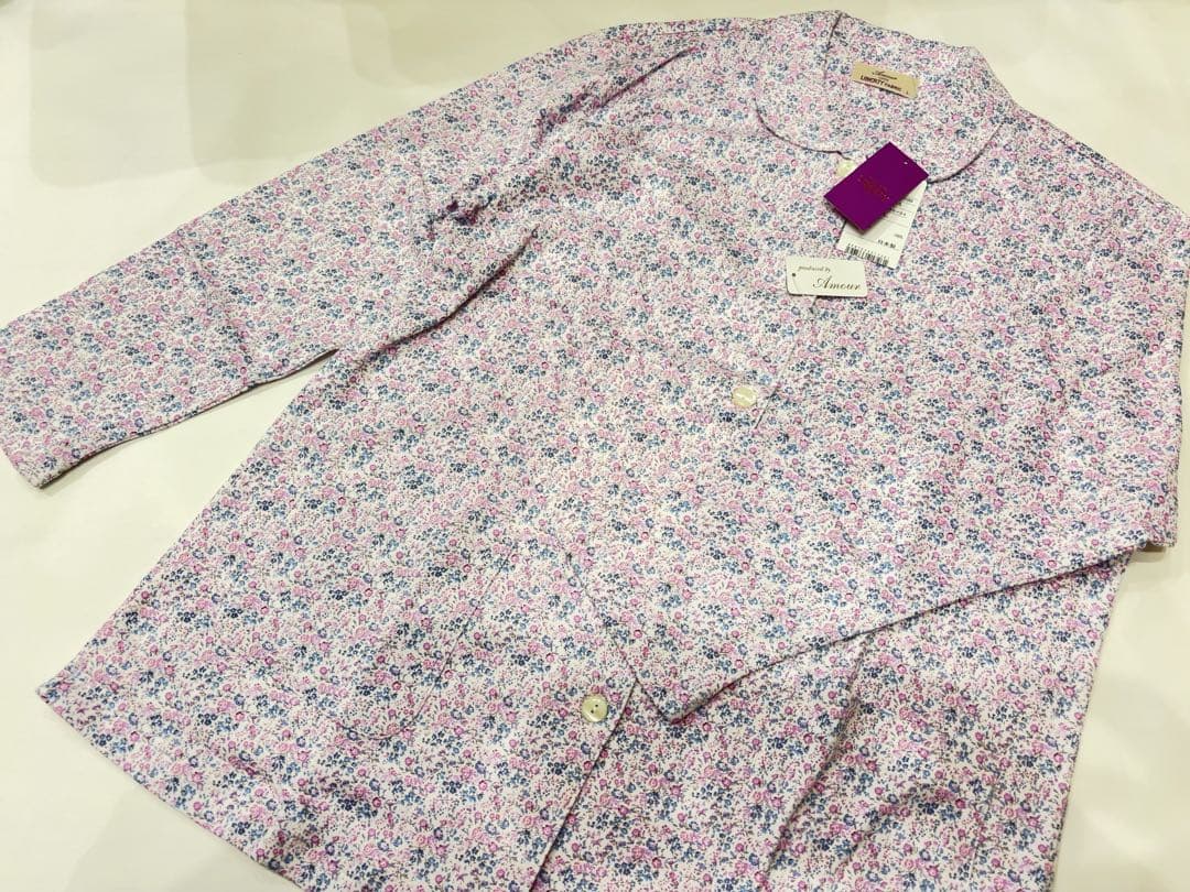 L サイズ 新品 リバティ 長袖 パジャマ 秋冬 小花 Amour