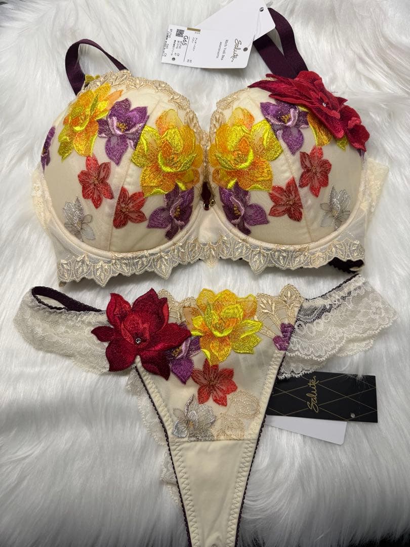 サルート30G ライオンキング　G65+Tショーツセット PTJ430｜ワコール サルート 30G Tバックショーツ M/L 下着