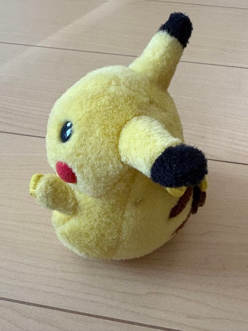 ピカチュウ 初代　ぬいぐるみ　レア　TOMY