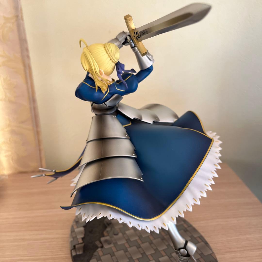 セイバー 〜約束された勝利の剣　Fate/stay night フィギュア