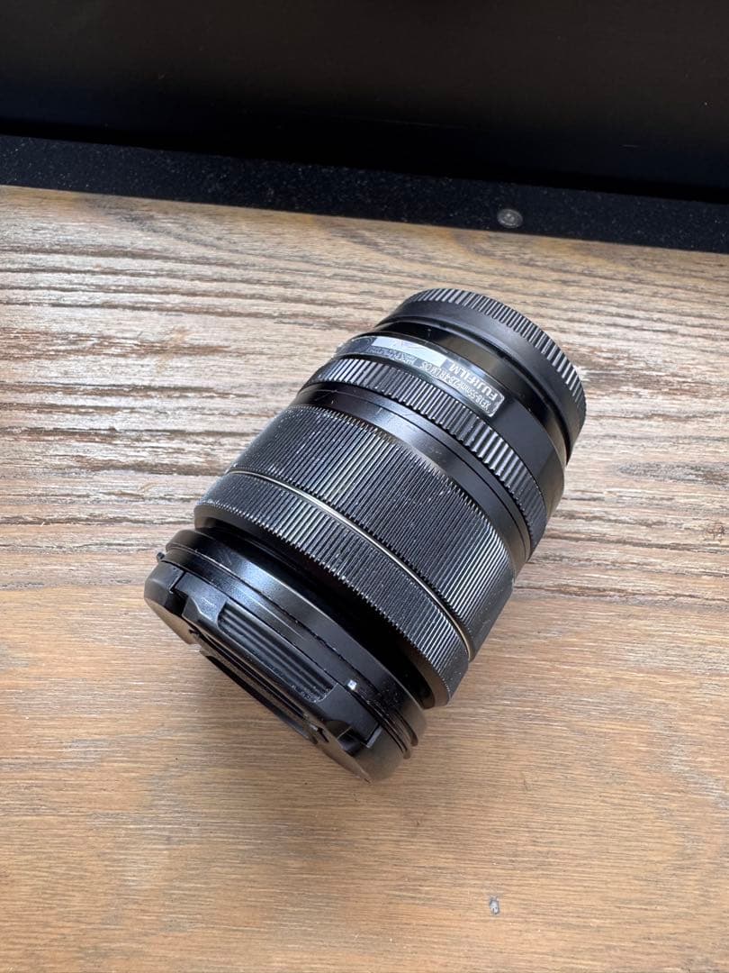 XF 18-55mm f/2.8-4 R LM OIS ズームレンズ