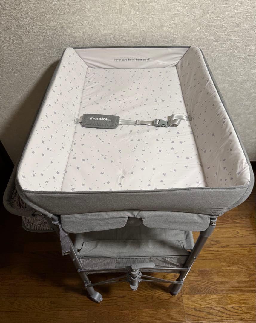 中古品】Feemom オムツ交換台 ダークグレー 中古品】Feemom オムツ交換