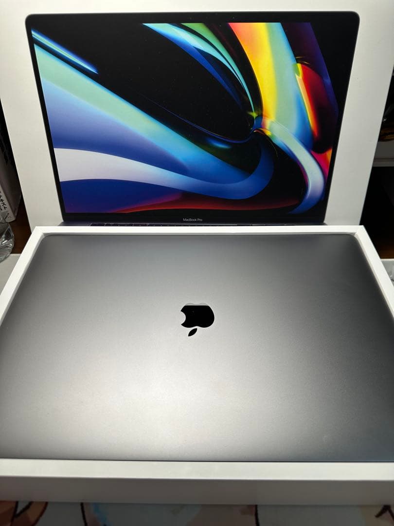 MacBook Pro 16“ 2019 / SSD 1TB / 16GB Apple MacBook Pro 16インチ Retinaディスプレイ Late 2019/第9世代