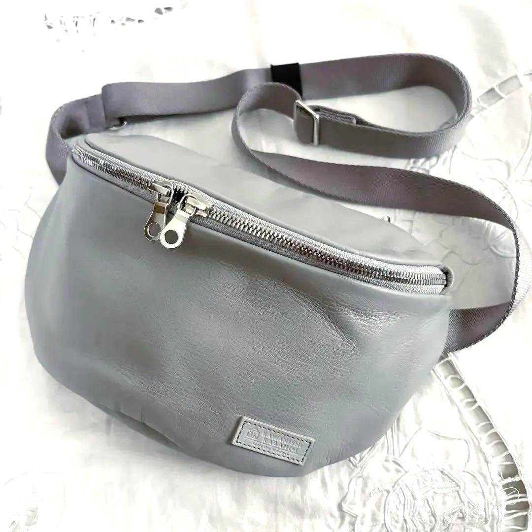 カワニシカバン cobii コビー　撥水レザー　ボディバッグ　グレー 撥水レザー「アリス」のボディバッグ2種👯比較👌 – カワニシカバン