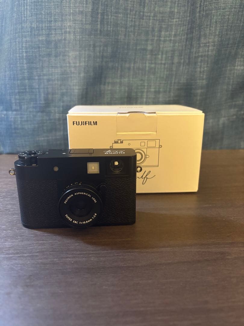 【Ryoさま専用】FUJIFILM Xhalf ブラック Fujifilm X half Digital Camera (Black)