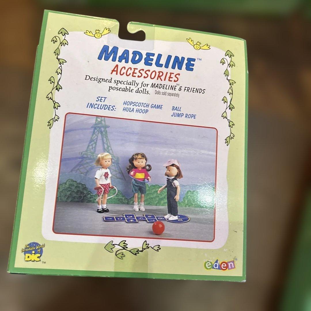 マドレーヌちゃん　8インチドール　小物　お洋服　セット